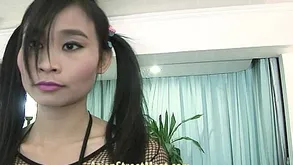 Asian Teen Pleque